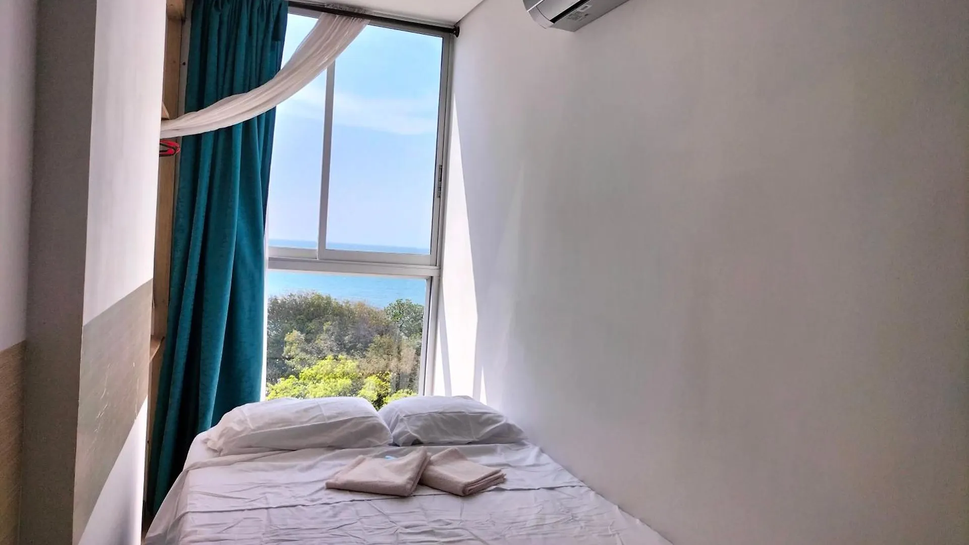 Aparta Suite Vista Al Mar Gaira Apartment